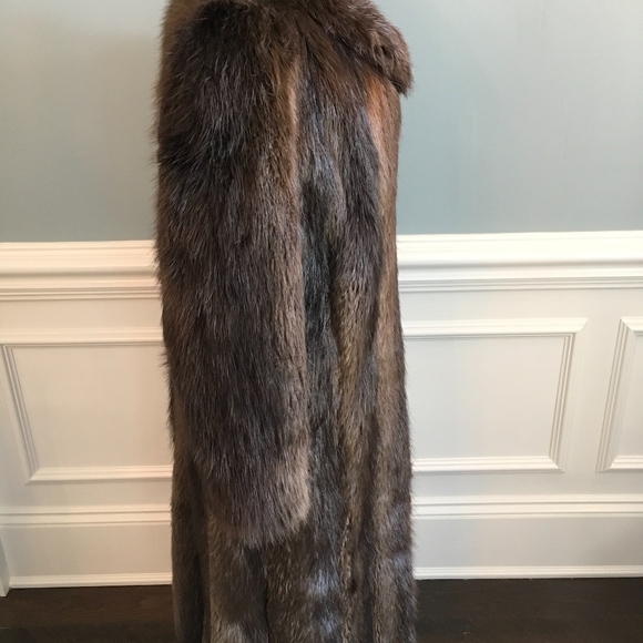 Meet your Posher, Carrie - Picture 3 of 8